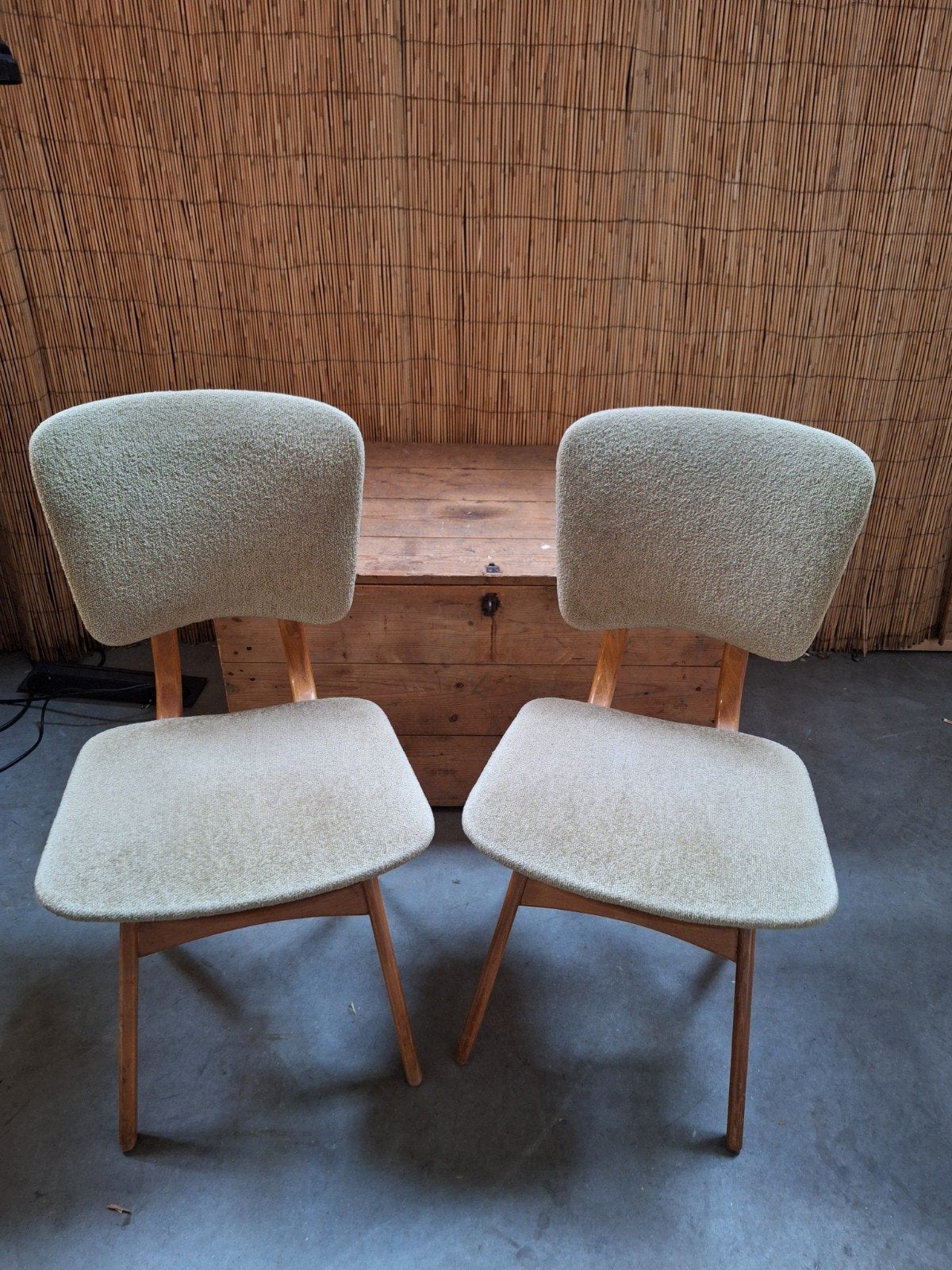 2 vintage eetkamer stoelen, Ophalen, Gebruikt