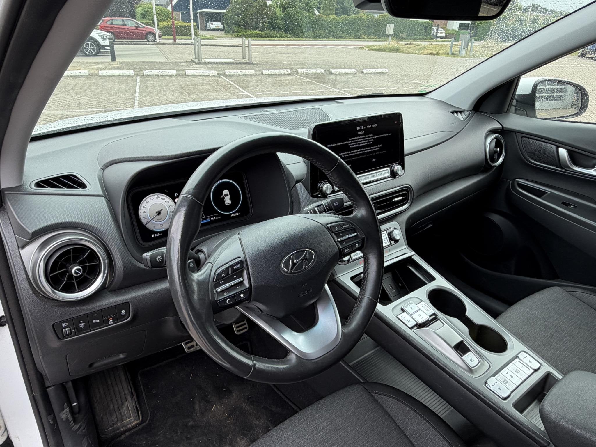 Hyundai Kona EV Business 64 kWh, Auto's, Gebruikt, Wit, 204 pk, 410 min