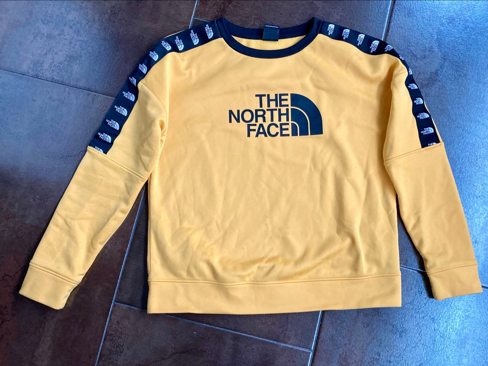Gele The North Face trui met logo - Maat M, Ophalen of Verzenden, Zo goed als nieuw, Geel