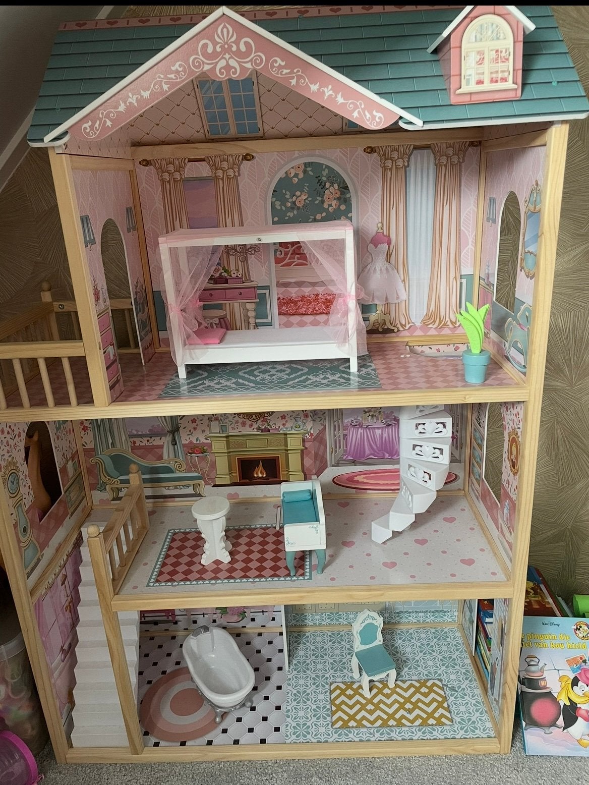 Barbie/poppenhuis, Ophalen, Zo goed als nieuw, Poppenhuis