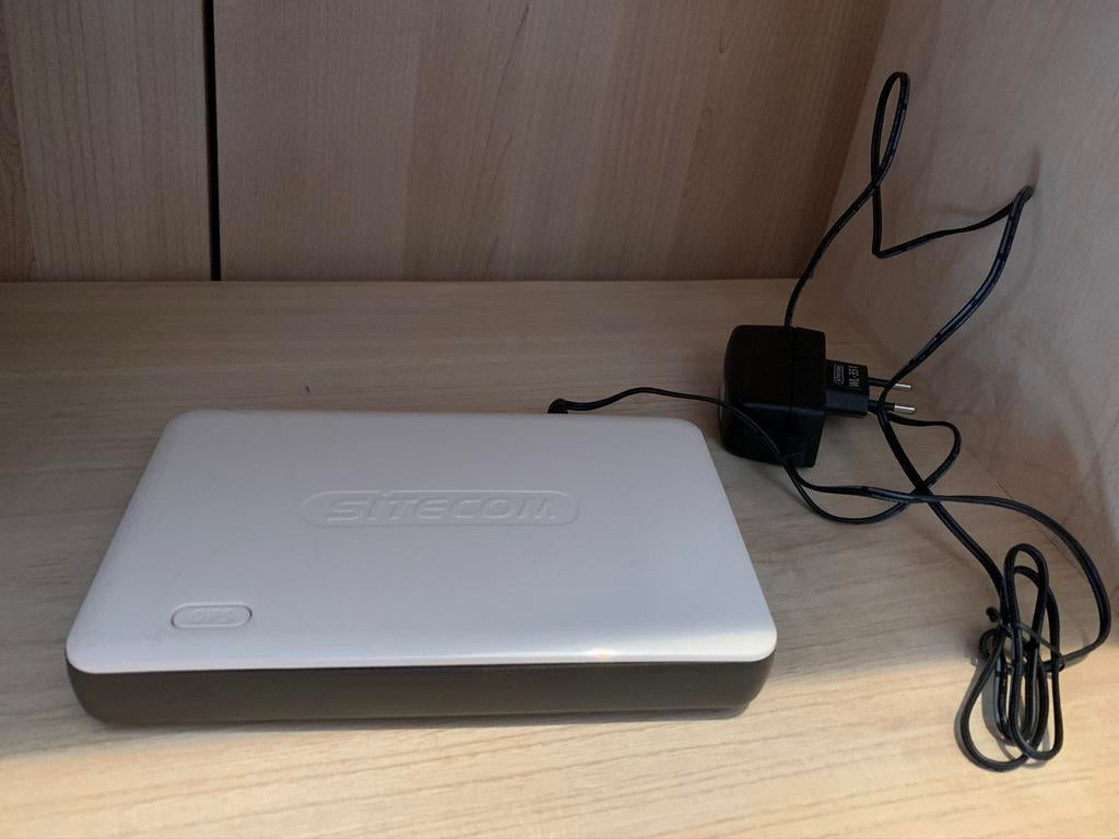 Sitecom Router, Ophalen of Verzenden, Zo goed als nieuw, Router met modem, Sitecome