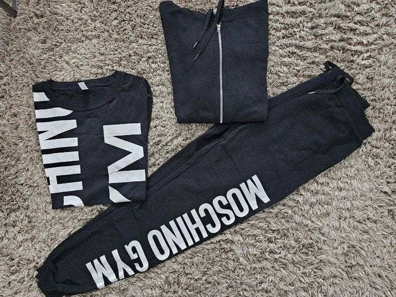 Moschino set, Joggingpak met T-Shirt maat S, Moschino, Verzenden, Zwart, Nieuw