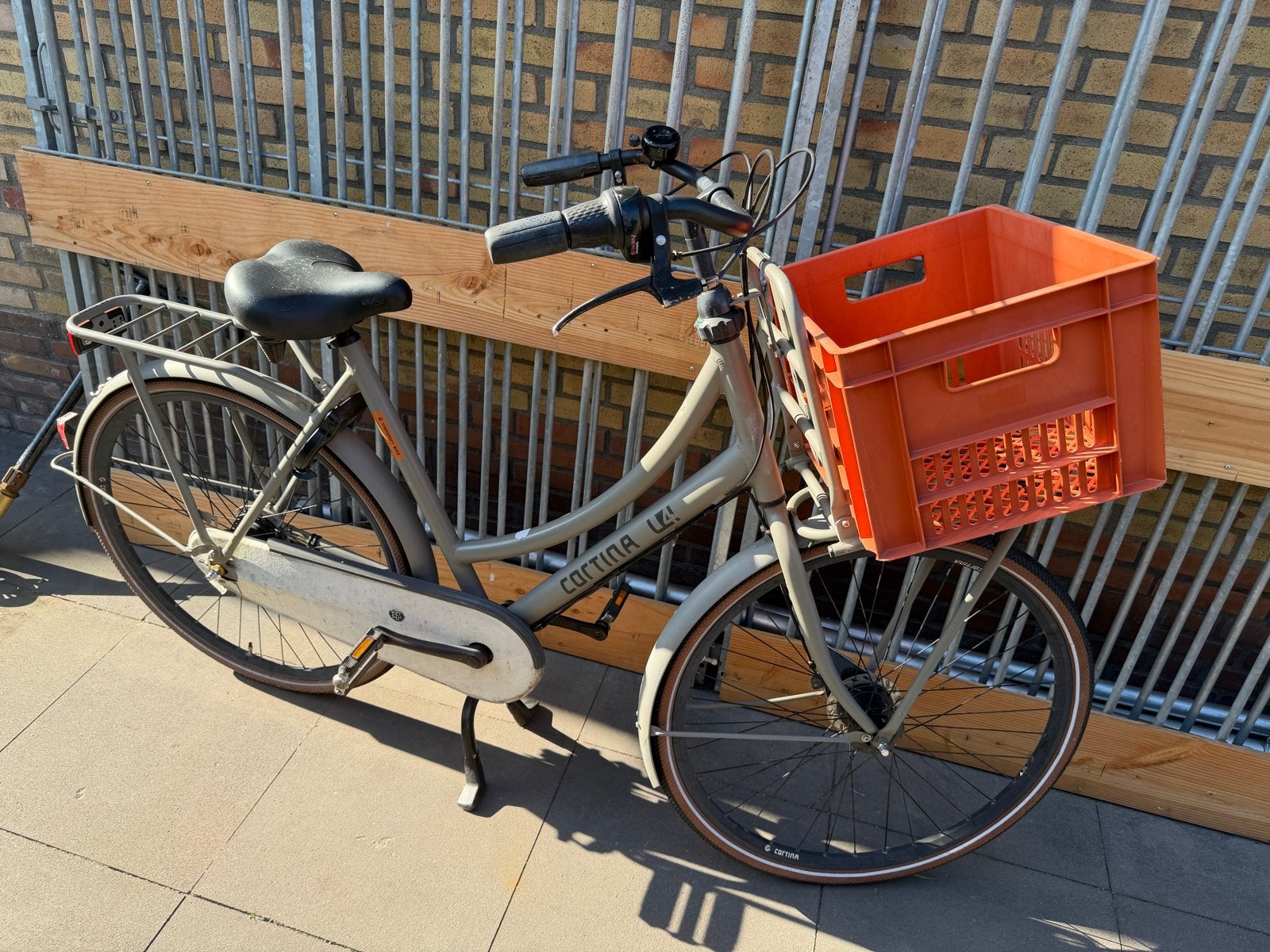 Cortina U4 transportfiets - zadel defect, 56 cm of meer, Ophalen, Gebruikt, Overige merken