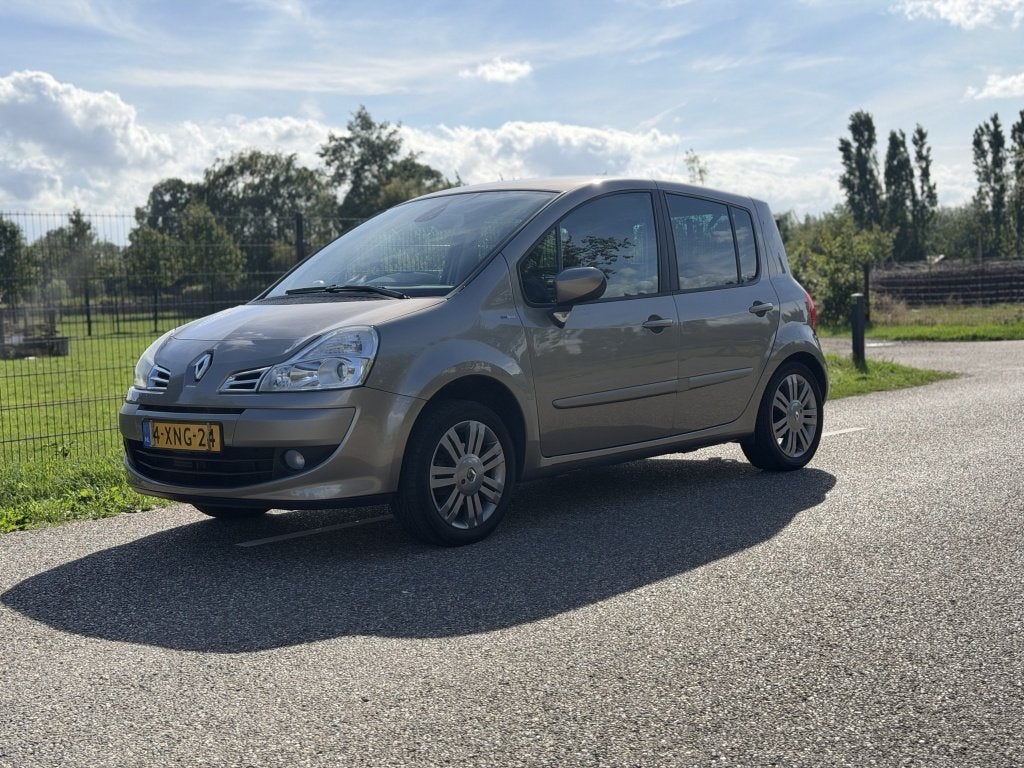 Modus 1.2 MET MAAR 46786KM ! ZGAN | AIRCO | BOMVOL, Auto's, Euro 5, Gebruikt, 4 cilinders, Bruin