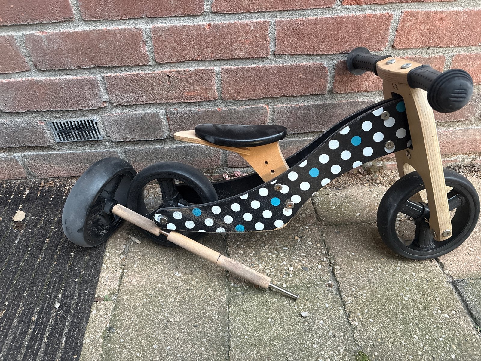 Houten loopfiets met stippen, Ophalen of Verzenden, Gebruikt, Loopfiets