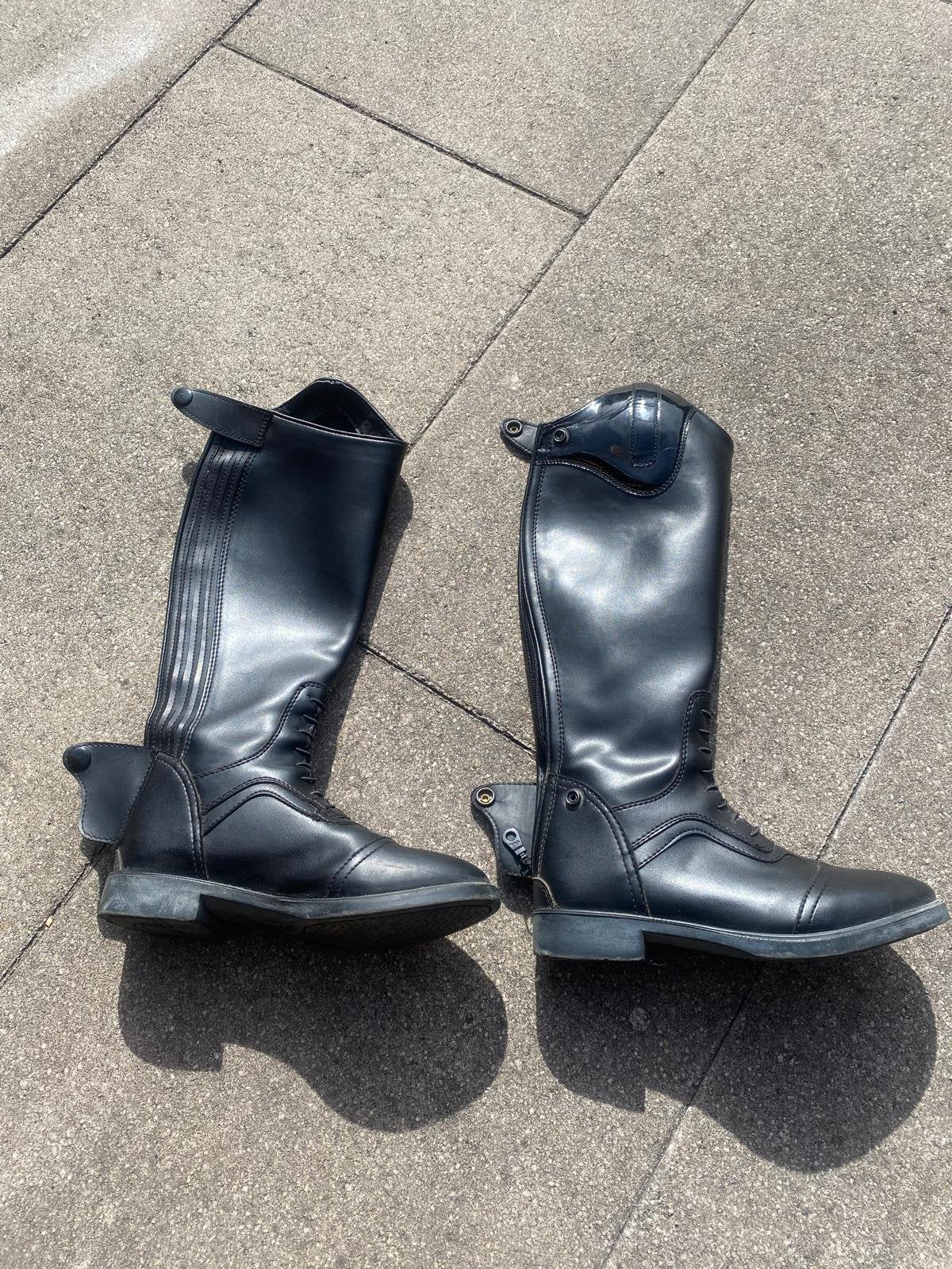 Diverse partij paardrij laarzen jodhpur broek shurt cap, Dieren en Toebehoren, Paardrijkleding, Ophalen, Zo goed als nieuw, Dressuur
