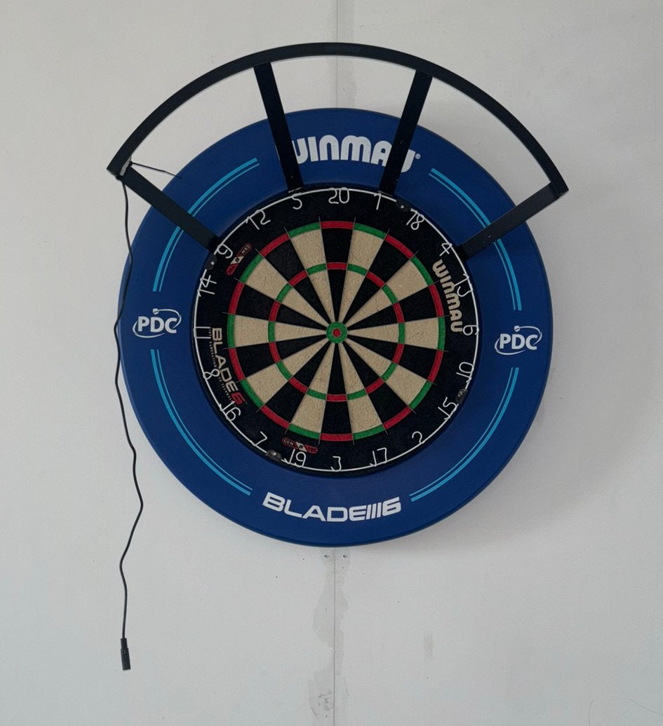 Complete winmau dartset, Ophalen, Zo goed als nieuw, Dartbord