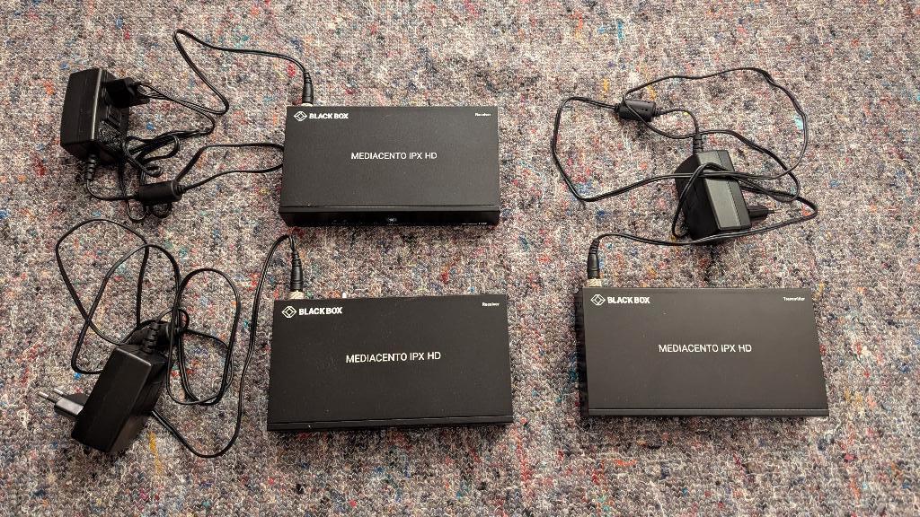 BLACK BOX Mediacento IPX HD Transmitter + 2x Reciever, Ophalen, Video