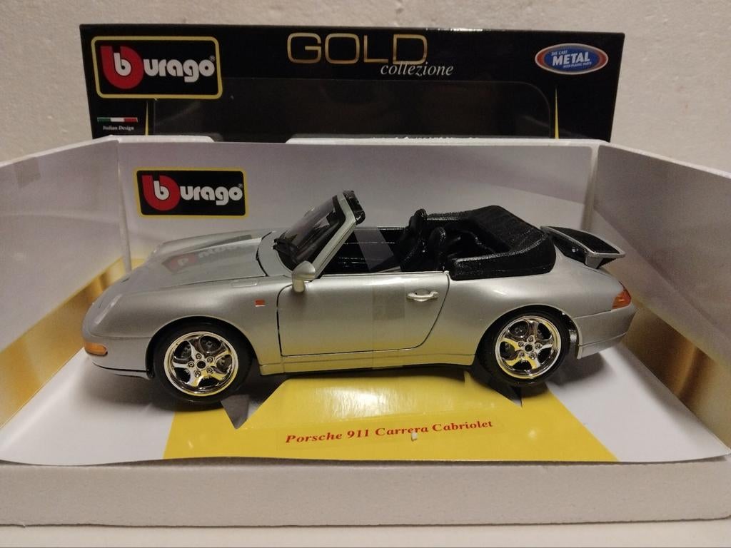 Porsche 911 Carrera Cabriolet silver Bburago metal 1:18 KRD, Hobby en Vrije tijd, Modelauto's | 1:18, Ophalen of Verzenden, Zo goed als nieuw