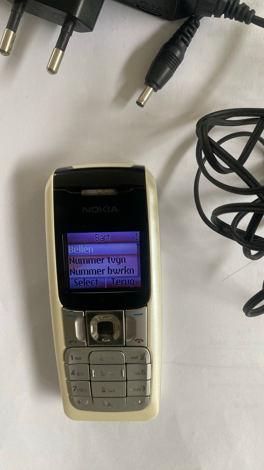 Originele Vintage Nokia 1600 + Oplader | Retro GSM, Telecommunicatie, Gebruikt, Overige kleuren, Geen camera, Fysiek toetsenbord
