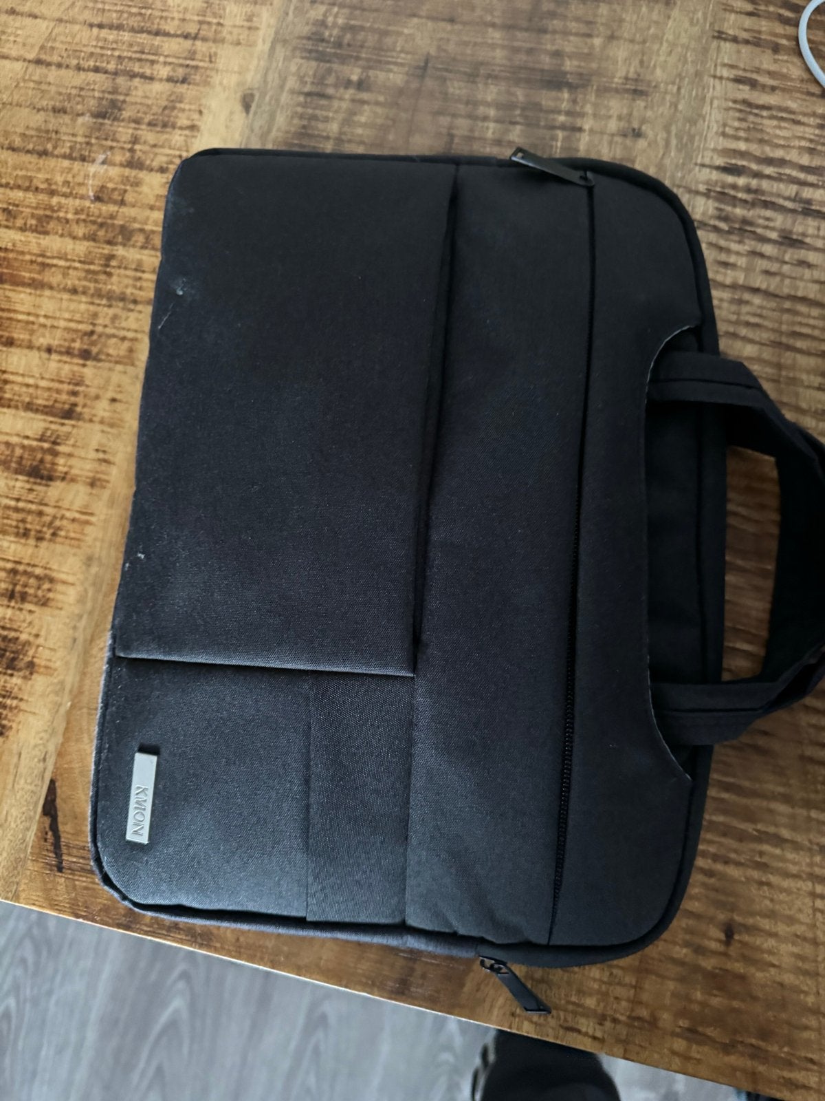 Foto 6 van MacBook Air 13” M5 16GB/512GB + muis + tas zo goed als nieuw