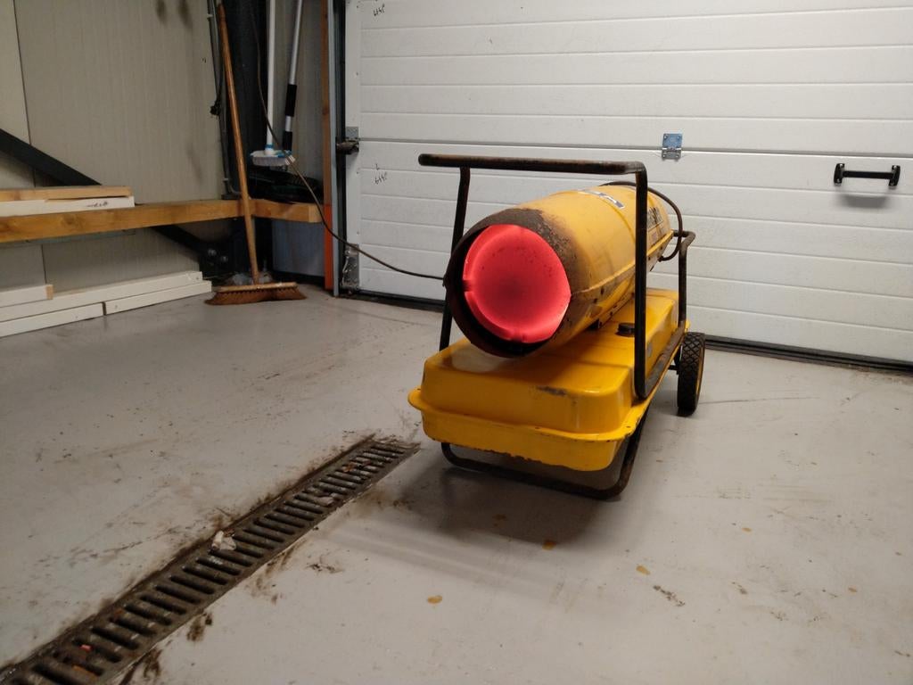 Master diesel / petroleum kachel, Doe-het-zelf en Verbouw, Verwarming en Radiatoren, Ophalen, 30 tot 80 cm, Gebruikt, Overige typen