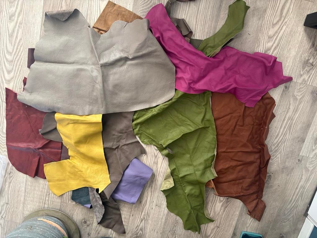 Restant leer, Overige kleuren, Leer of Kunstleer, Ophalen of Verzenden, 30 tot 120 cm