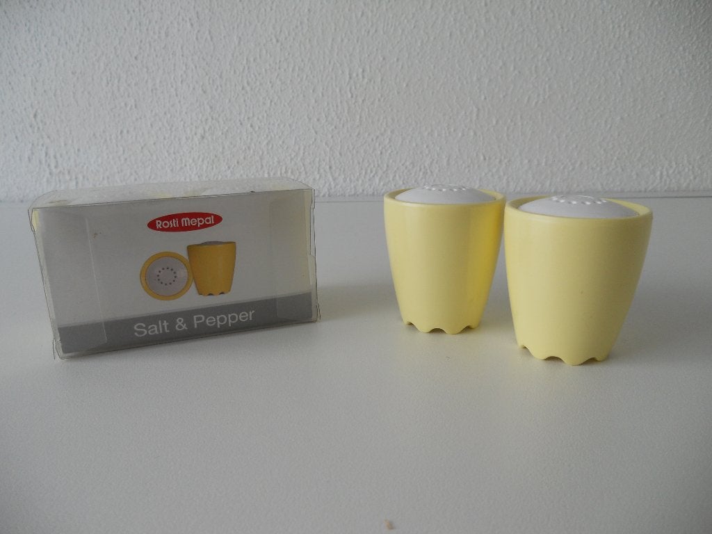 Mepal peper en zoutstel in 2 verschillende kleuren, Ophalen of Verzenden, Aardewerk, Overige stijlen, Bord(en)