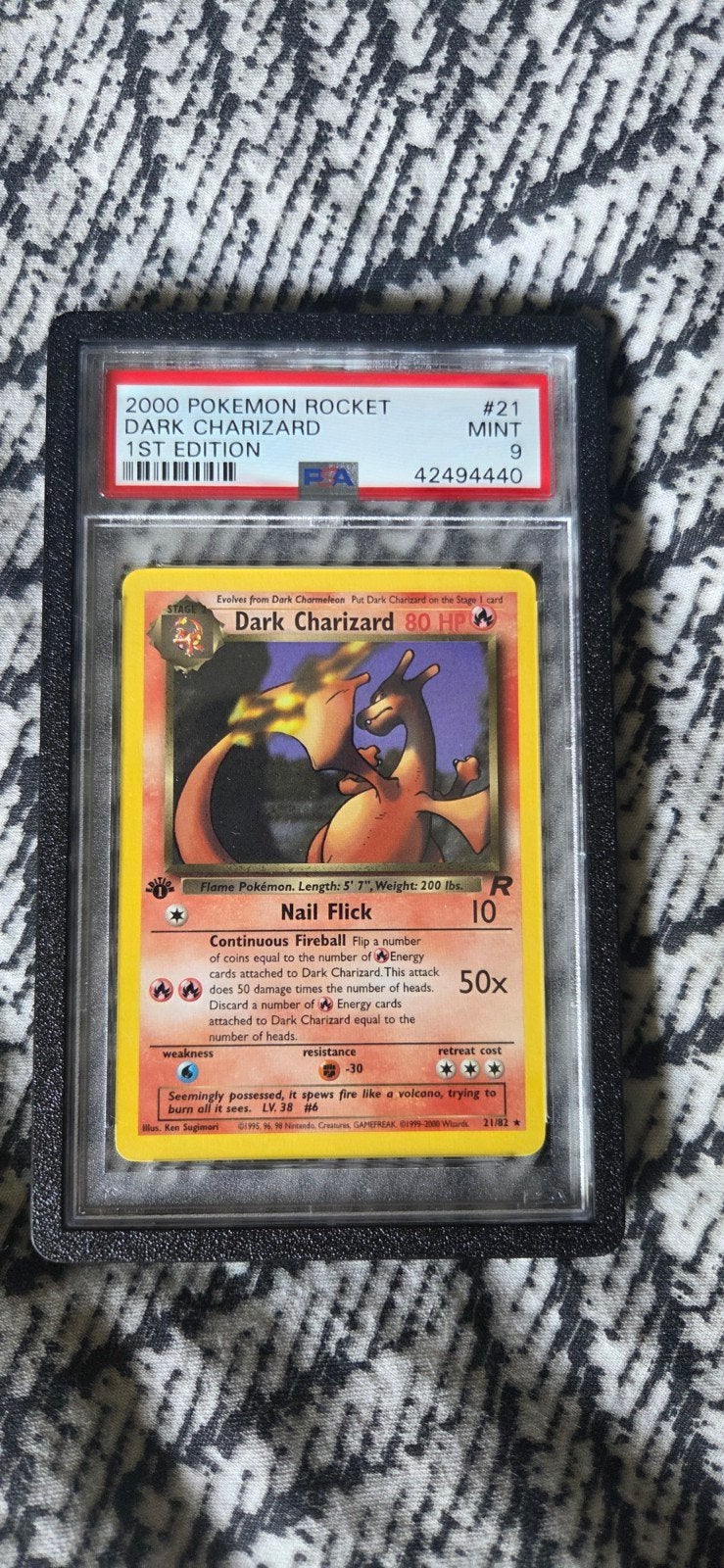 PSA 9 Dark Charizard 1st Edition Pokémon Kaart, Ophalen of Verzenden