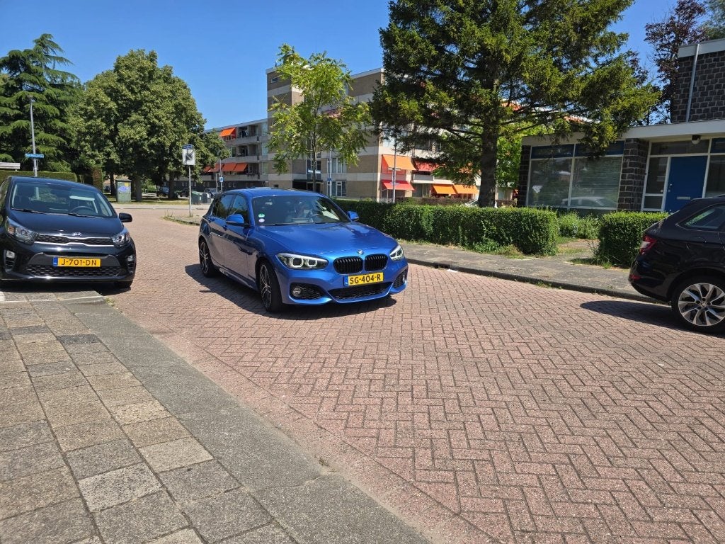 BMW 1-Serie 118i Shadow Edition 2018 Blauw, Blauw, Origineel Nederlands, 650 kg, 19 km/l