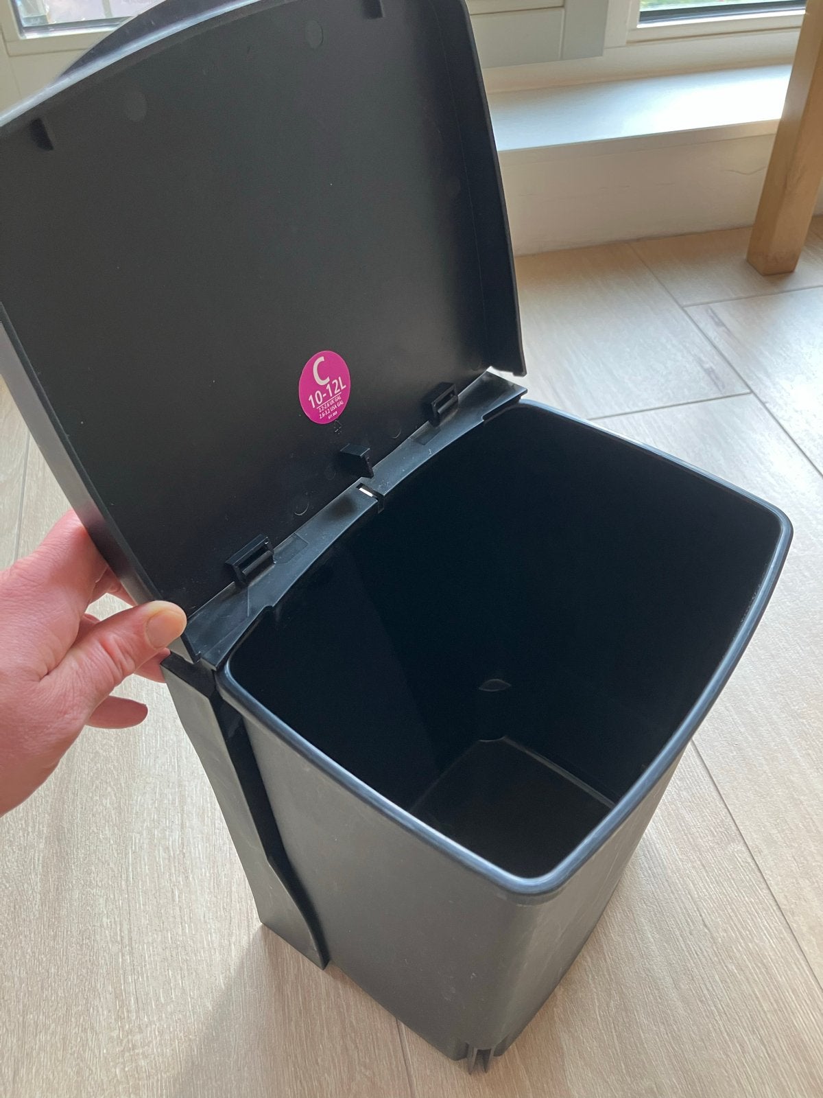 Brabantia prullenbak 10-12L, zwart, zo goed als nieuw, Huis en Inrichting, Woonaccessoires | Prullenbakken, Ophalen, 50 – 75, Kunststof