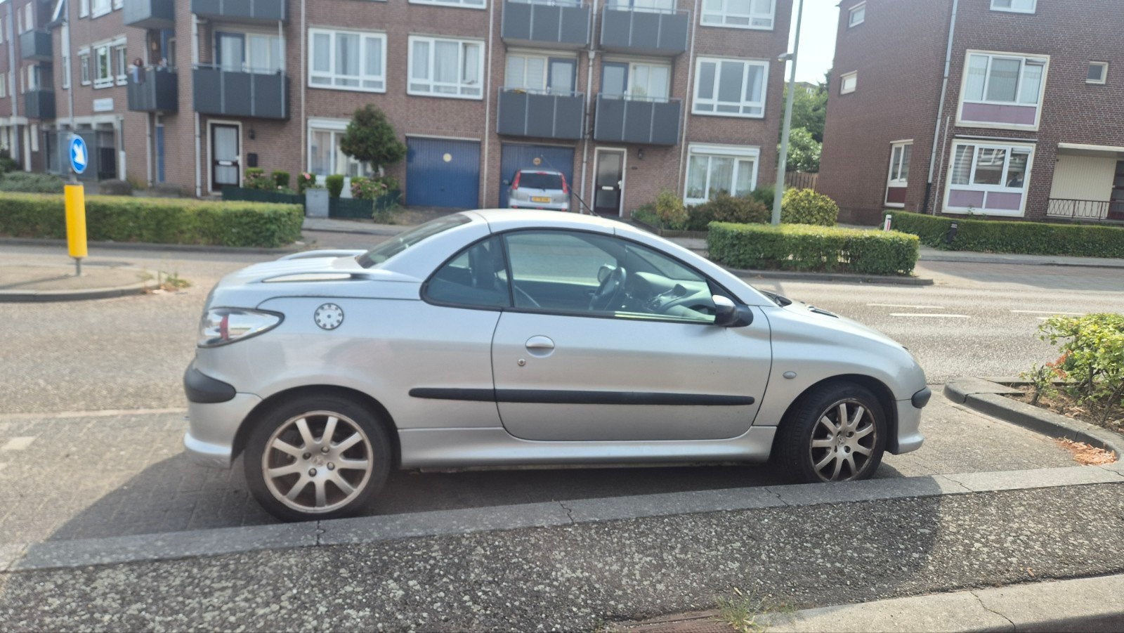 Peugeot 206 1.6 16V CC 2002 Grijs, Voorwielaandrijving, 4 cilinders, Cabriolet, 4 stoelen