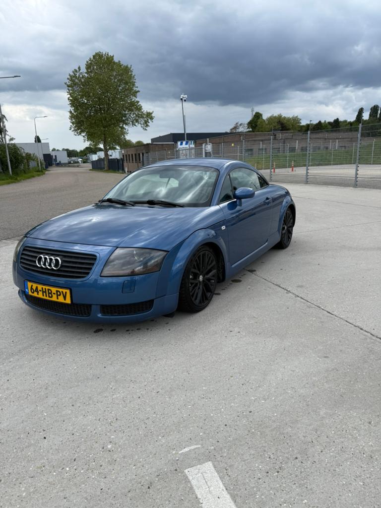 Audi TT 1.8 T Quattro, Auto's, TT, 1295 kg, 4 cilinders, 11 km/l