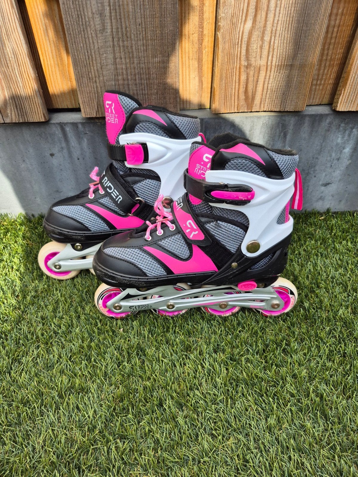 Roze verstelbare skeelers (maat 35-38) met bescherming, Sport en Fitness, Skeelers, Ophalen, Kinderen, Inline skates 4 wielen