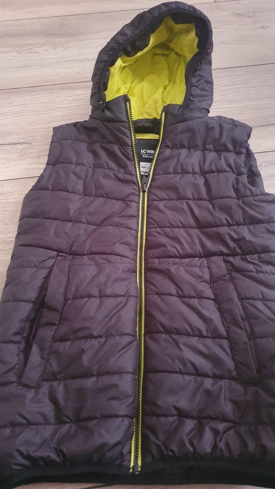 bodywarmer jongen, Ophalen of Verzenden, Zo goed als nieuw, Jongen, Jas