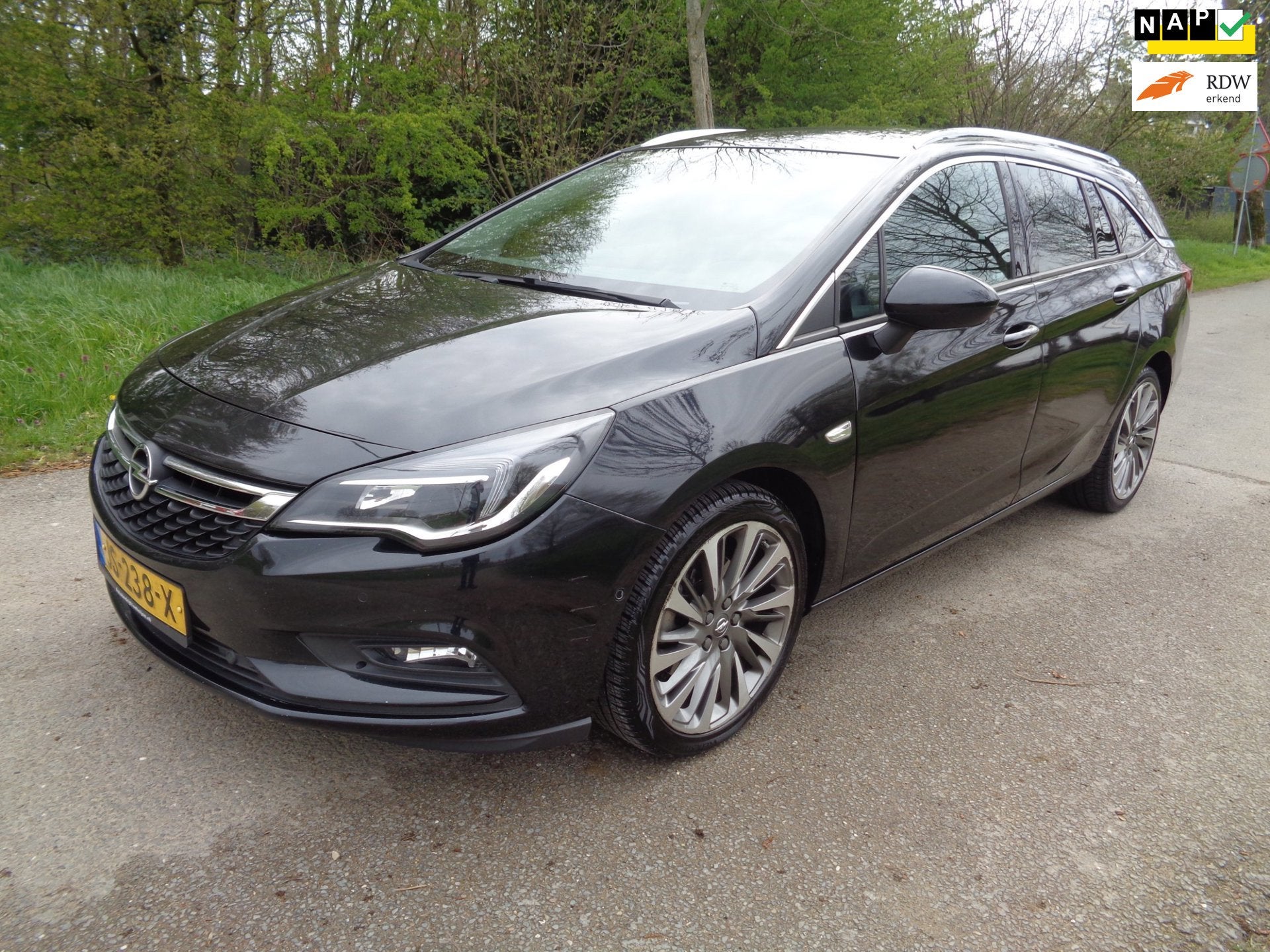Opel Astra Sports Tourer 1.6 CDTI Innovation Apple carplay!, Voorwielaandrijving, 136 pk, Gebruikt, Zwart
