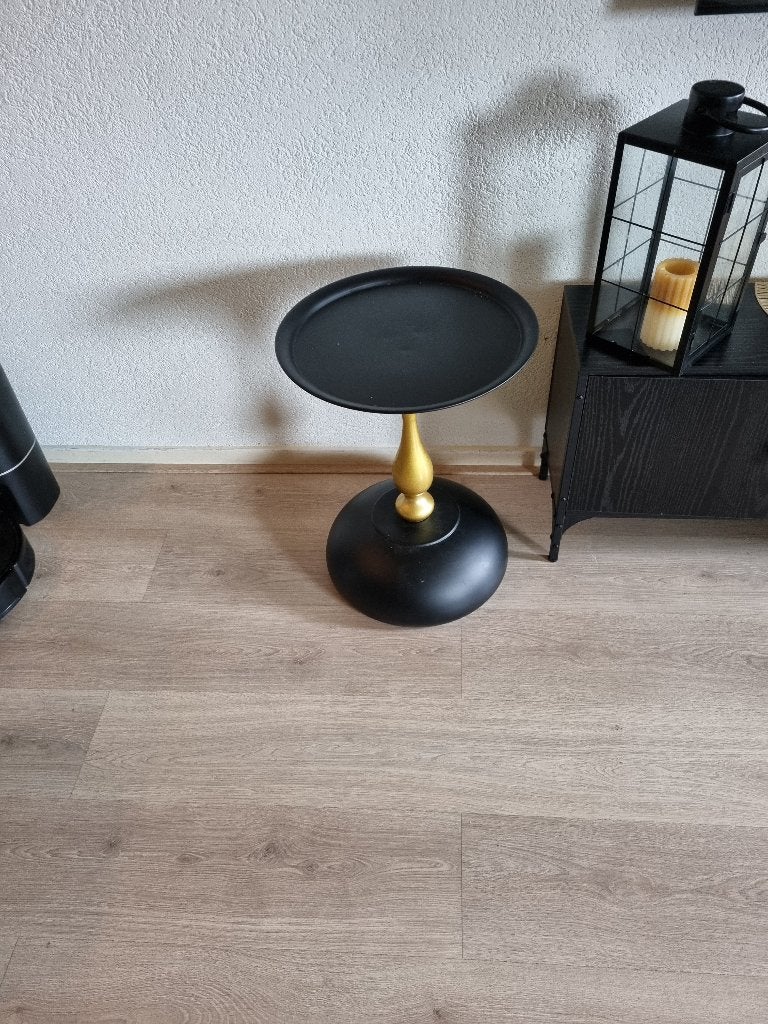 Bijzet tafeltje, Minder dan 55 cm, Metaal of Aluminium, Rond, Zo goed als nieuw