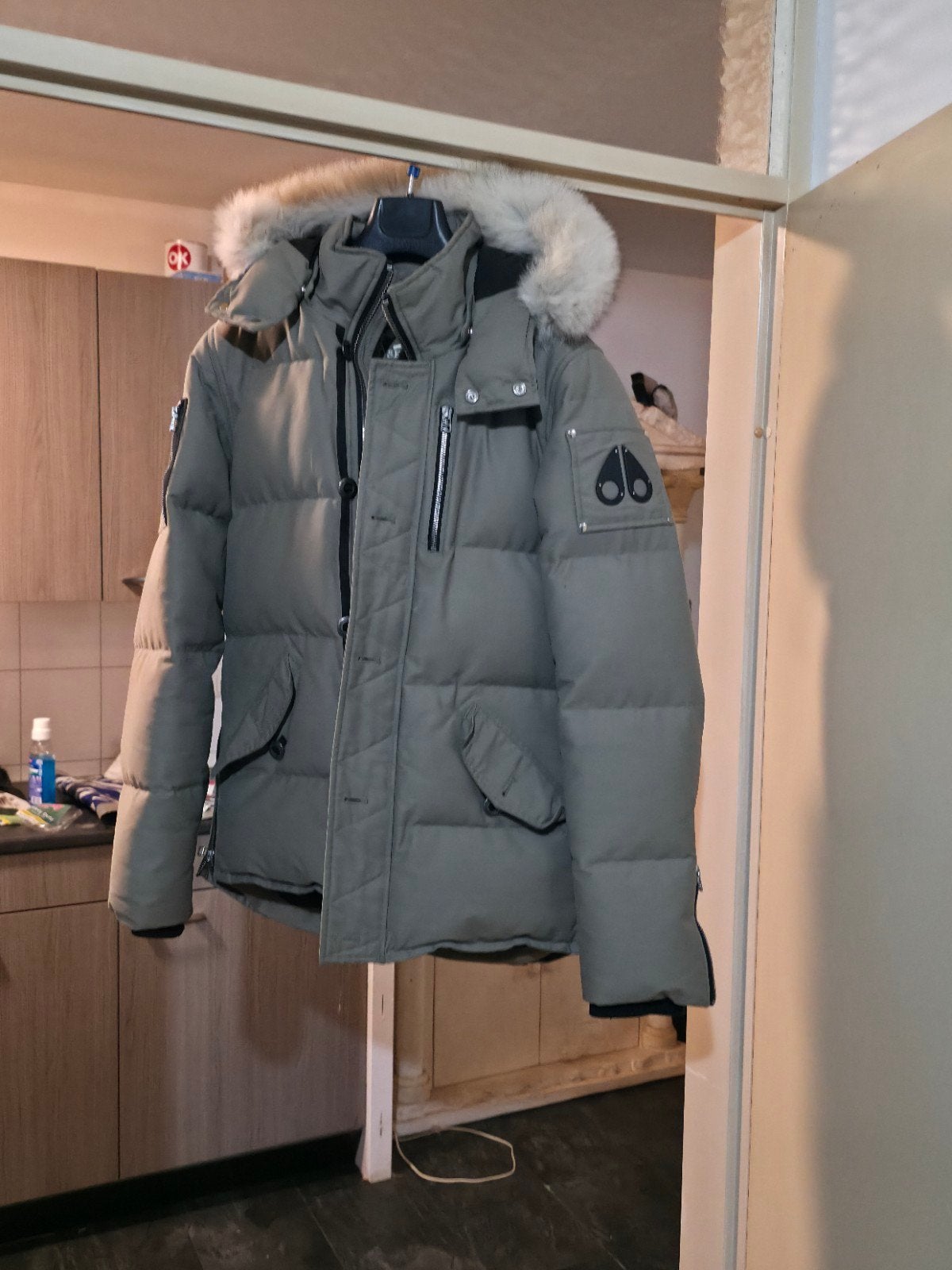 Moose knuckles winterjas groen met witte bontkraag en bon!!, Ophalen of Verzenden, Zo goed als nieuw, Groen