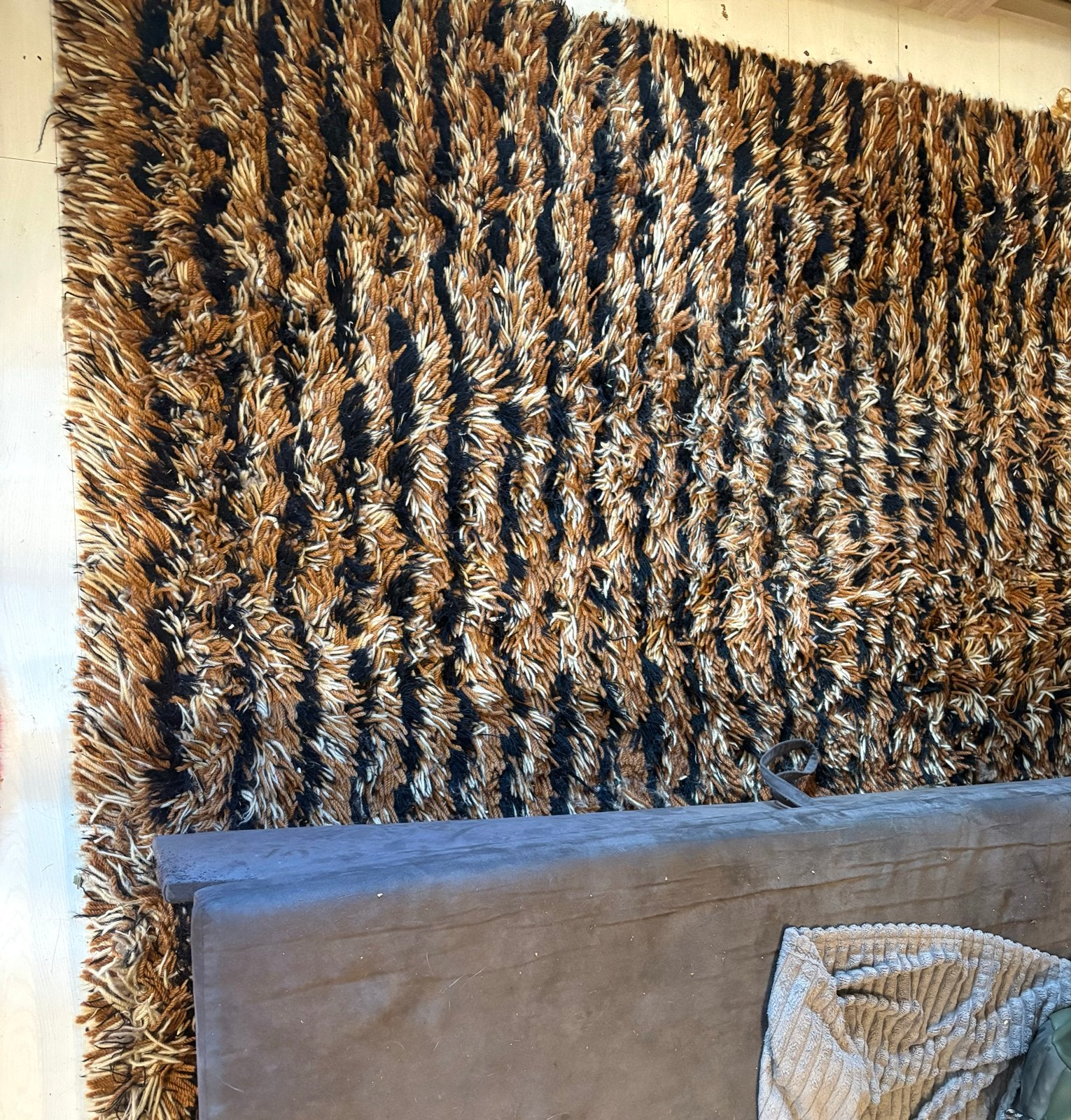 Echt wol tapijt, Huis en Inrichting, Ophalen, Gebruikt, Bruin, 200 cm of meer