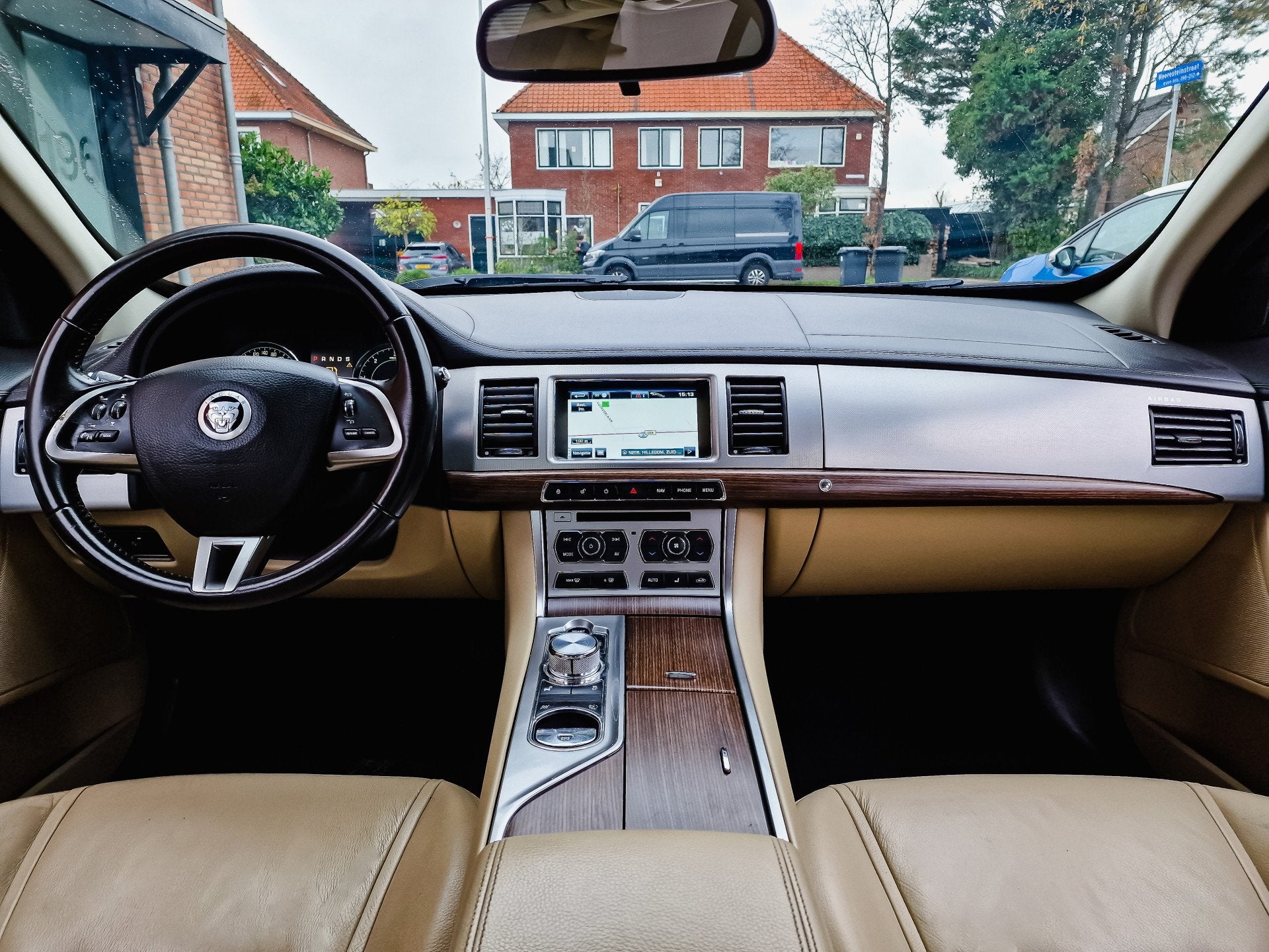 Jaguar XF 3.0D AUTOM VOL LEDER NAVI LED 20 INCH-LMV PDC ETC, Auto's, Jaguar, Automaat, Euro 5, Achterwielaandrijving, Gebruikt