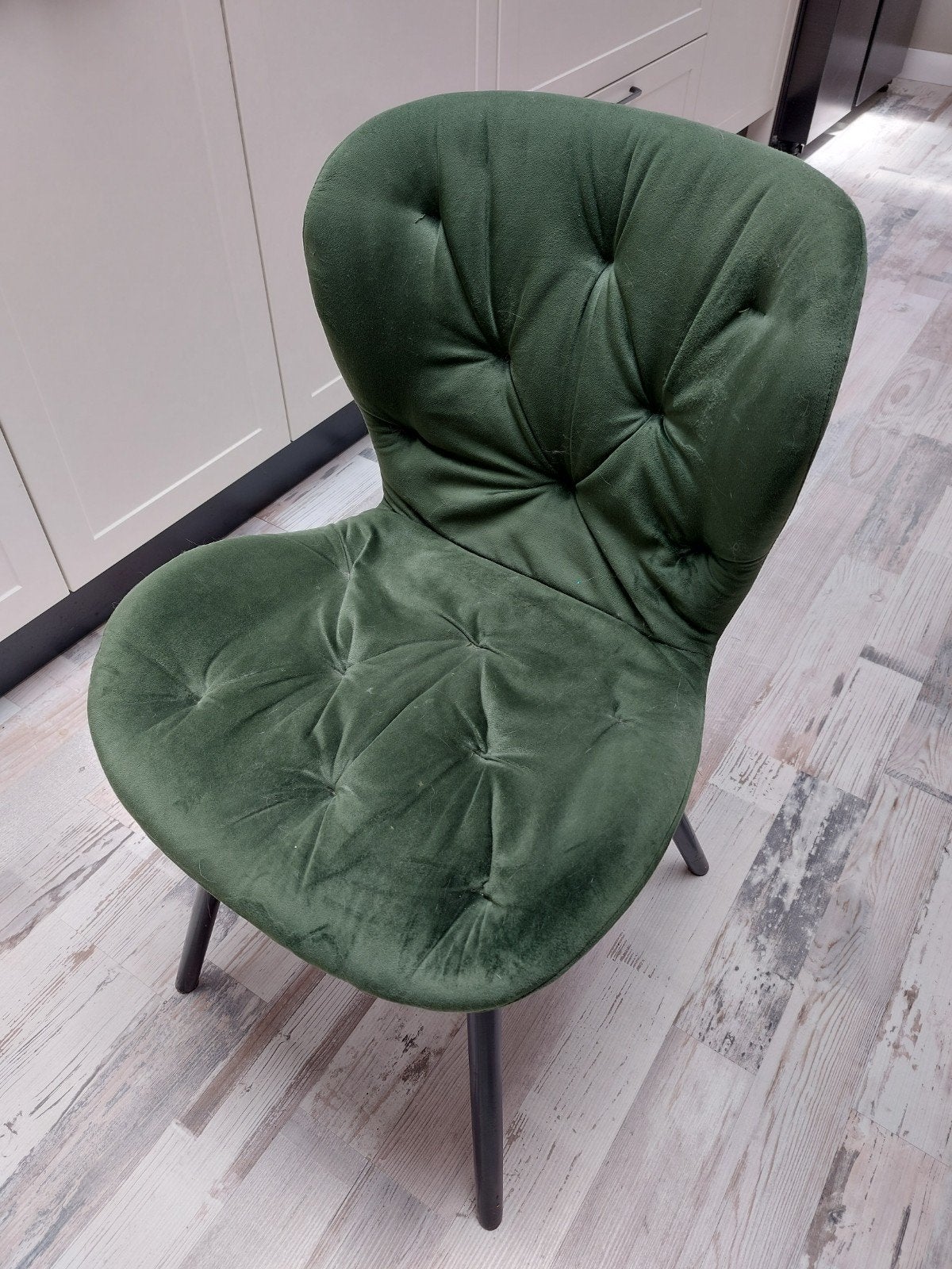 Velvet eetkamerstoel groen, Huis en Inrichting, Ophalen, Minder dan 75 cm, Minder dan 50 cm