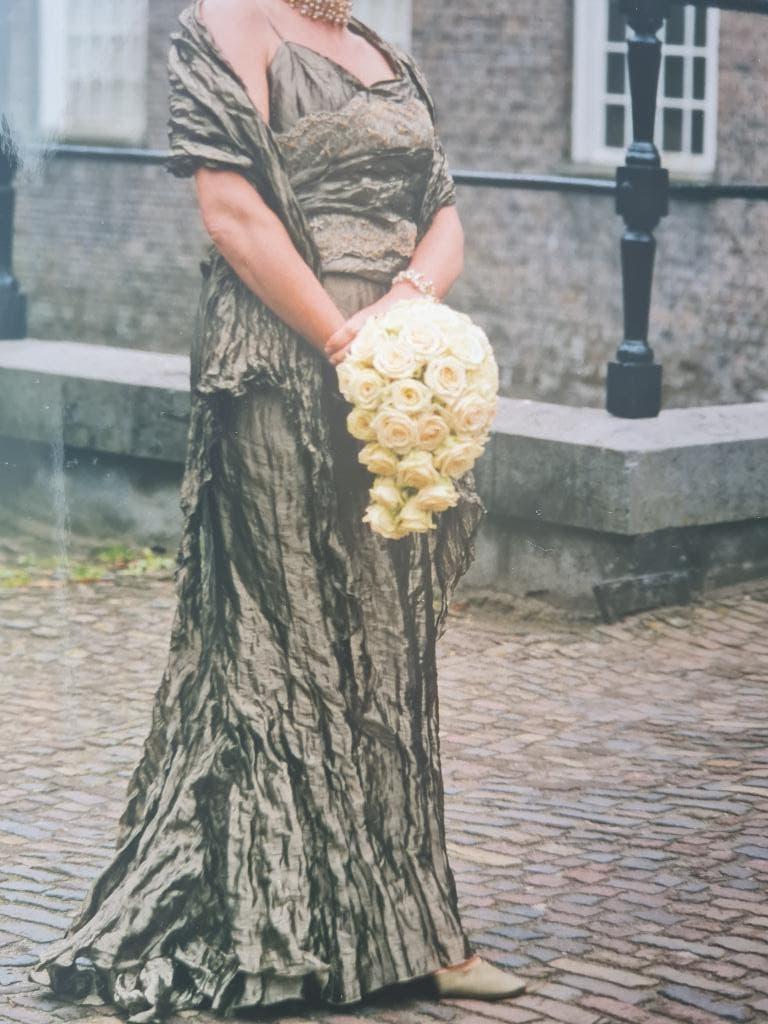 bruidsjurk mt 40, parelmoer donkergroen, Ophalen, Trouwjurk, Zo goed als nieuw, Raffa
