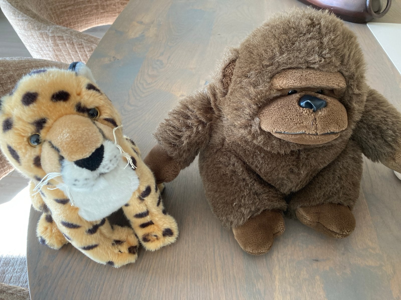 4 knuffels: leeuw, tijger, jachtluipaard en gorilla, Ophalen, Gebruikt, Middelgroot (20 tot 80 cm), Leeuw