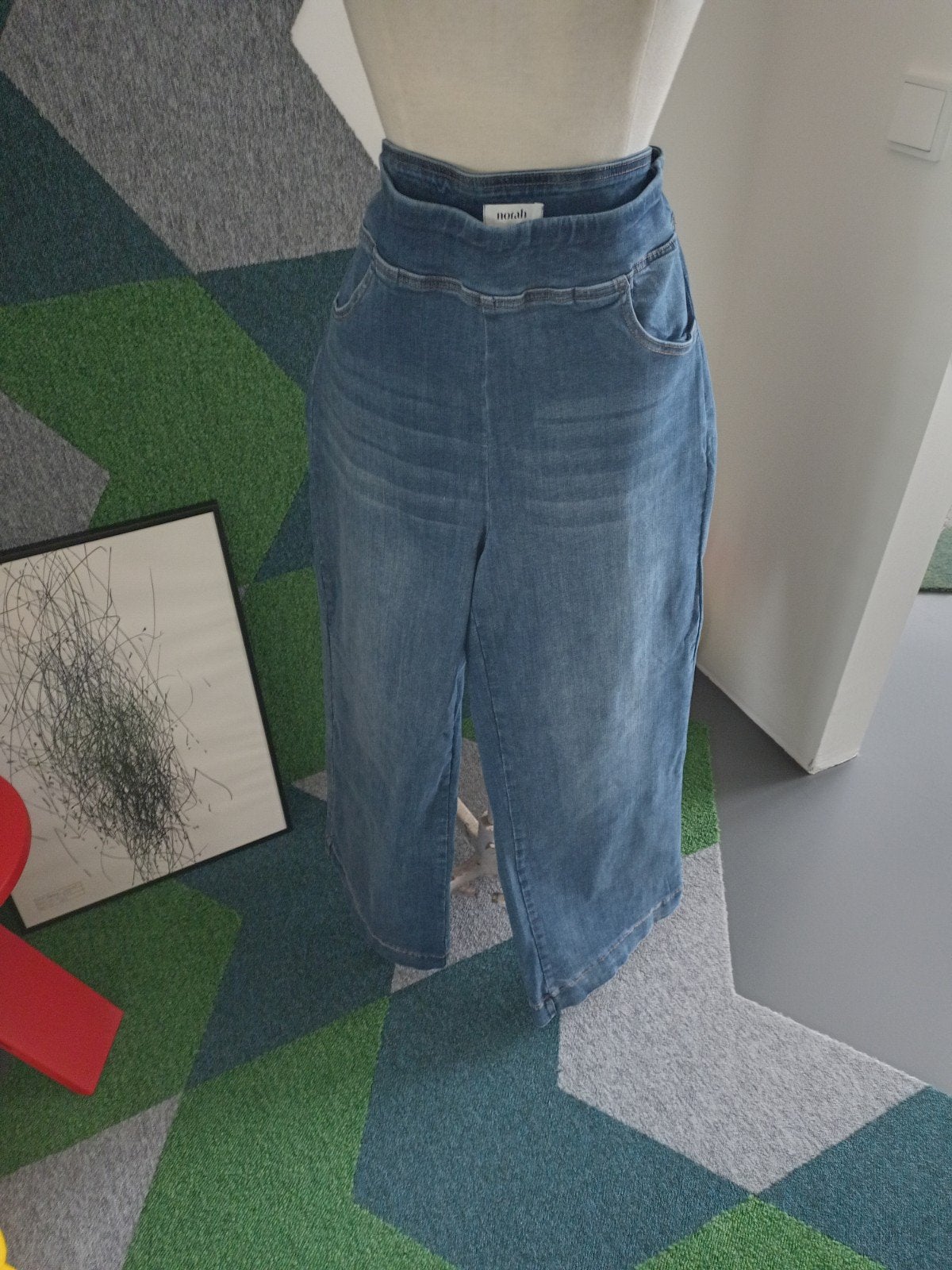 Nieuwe Norah jeans maat 46 met elastische tailleband, Ophalen, Blauw, Maat 46/48 (XL) of groter, Nieuw