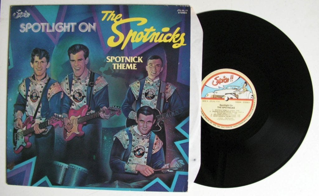 The Spotnicks Spotlight On 10 nrs lp zeer mooie staat, Ophalen of Verzenden, Zo goed als nieuw, Inclusief binnenhoes, 12 inch