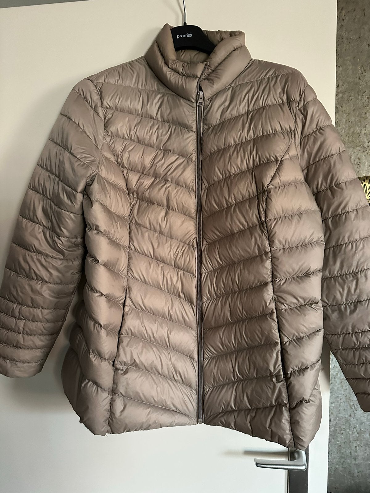Lichtgewicht  donsjas - Zo goed als nieuw, Verzenden, Zo goed als nieuw, Maat 46/48 (XL) of groter, Beige