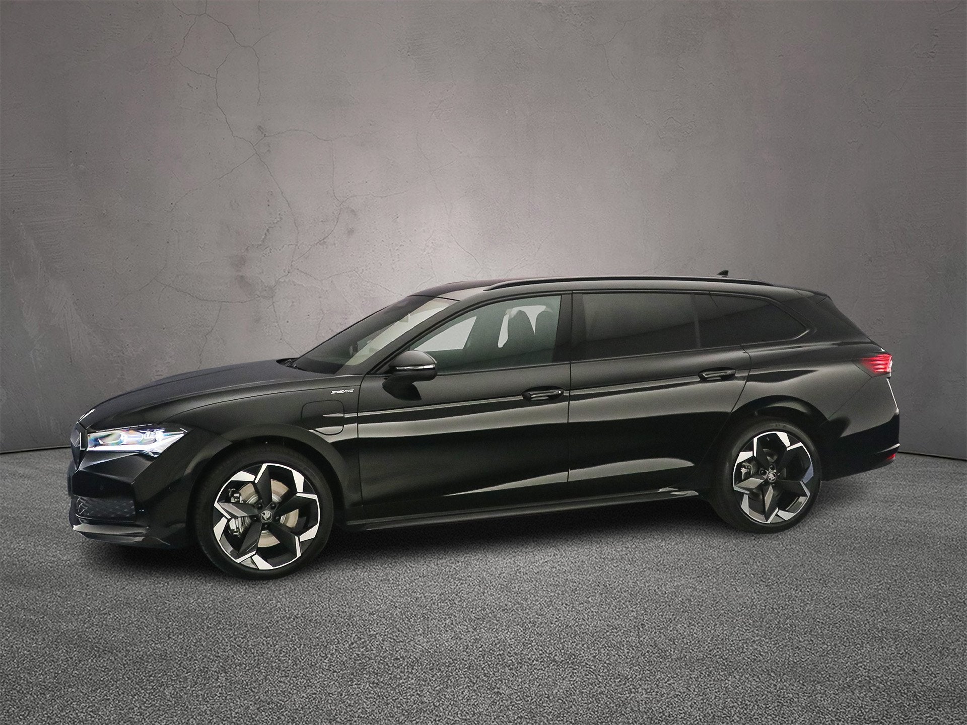 Skoda Superb Combi, Auto's, Euro 6, 4 cilinders, 250 km/l, 135 min