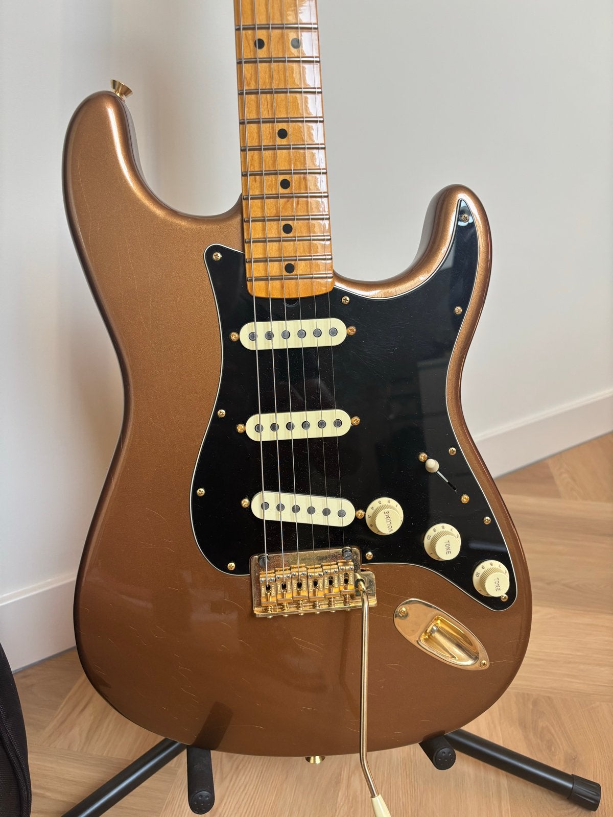 Fender Stratocaster - Bruno Mars, Ophalen, Zo goed als nieuw, Solid body, Fender