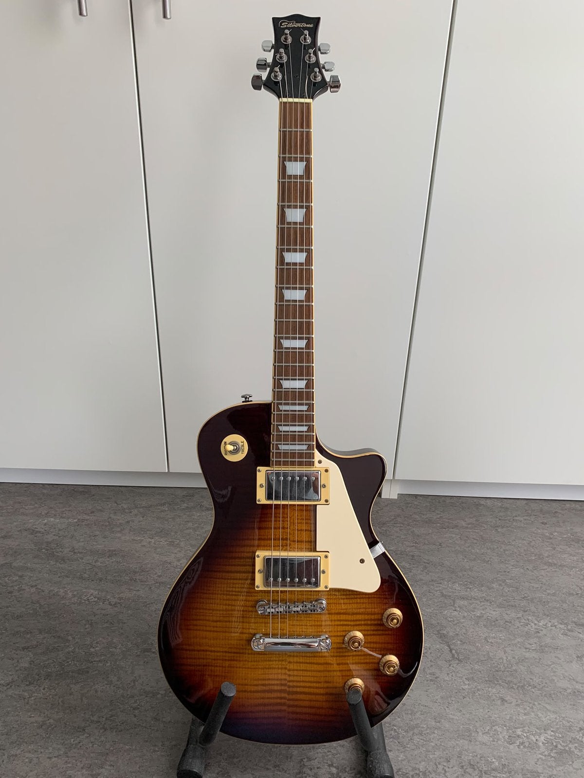 Te koop elektrische gitaar silvertone, Muziek en Instrumenten, Ophalen, Gebruikt, Solid body, Overige merken