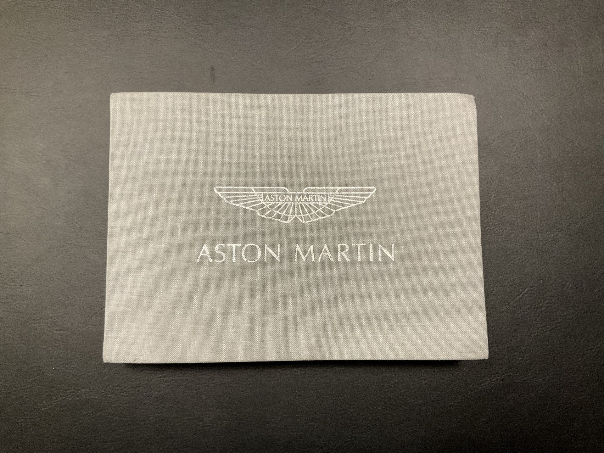 Foto 65 van Aston Martin Dbx 4.0 V8 360 Memory Stoelverw/koeling Sfeer