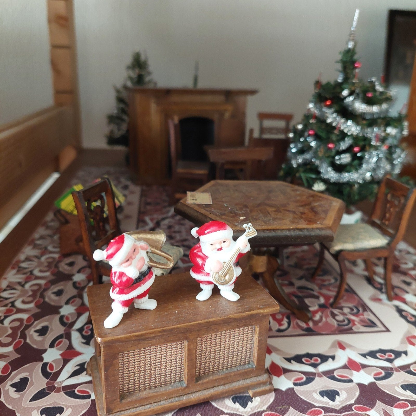 kerstbeeldje per stuk voor poppenhuis, Ophalen of Verzenden, Zo goed als nieuw, Poppenhuis
