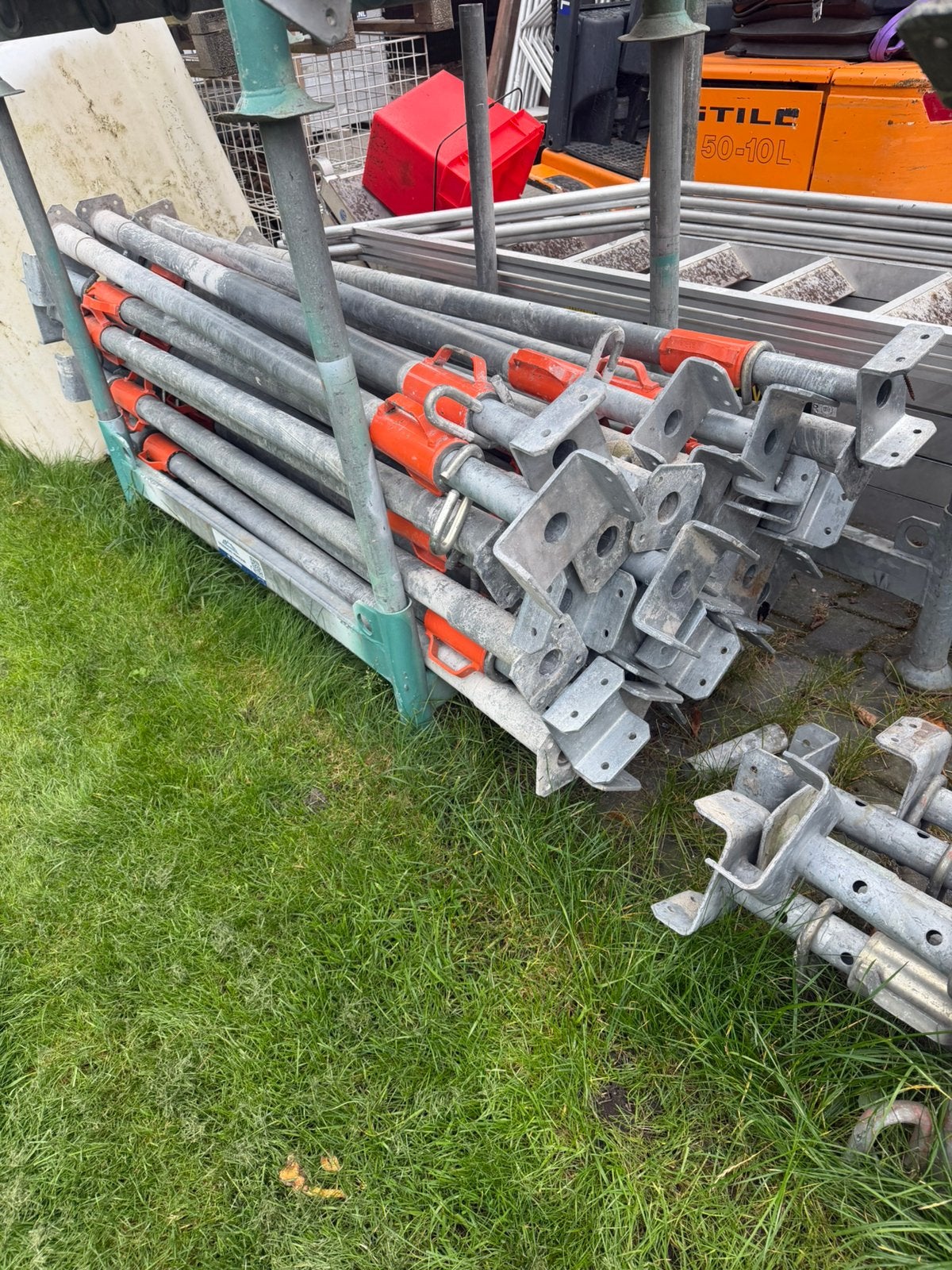 Bouwstempels bm300 ZGAN, Ophalen, Zo goed als nieuw, Overige typen, 2 tot 5 meter