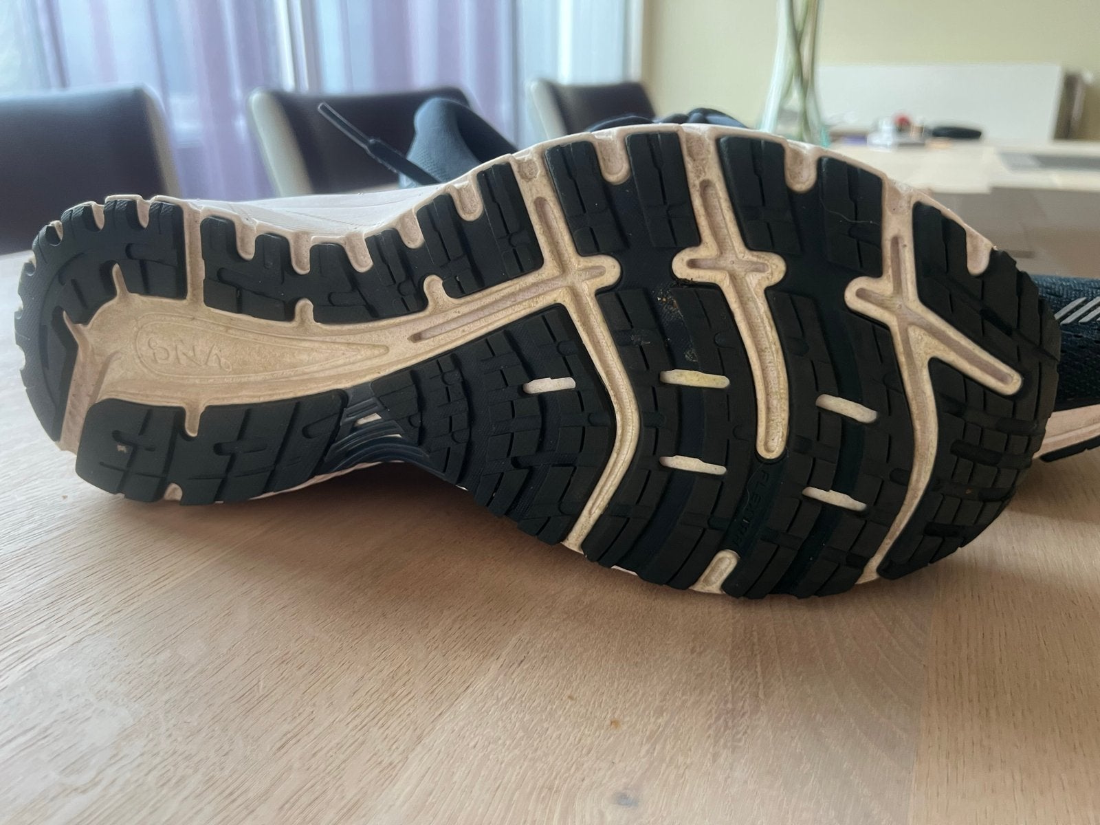 Brooks hardloopschoenen maat 45.5, Ophalen of Verzenden, Gedragen, Zwart, Sneakers of Gympen