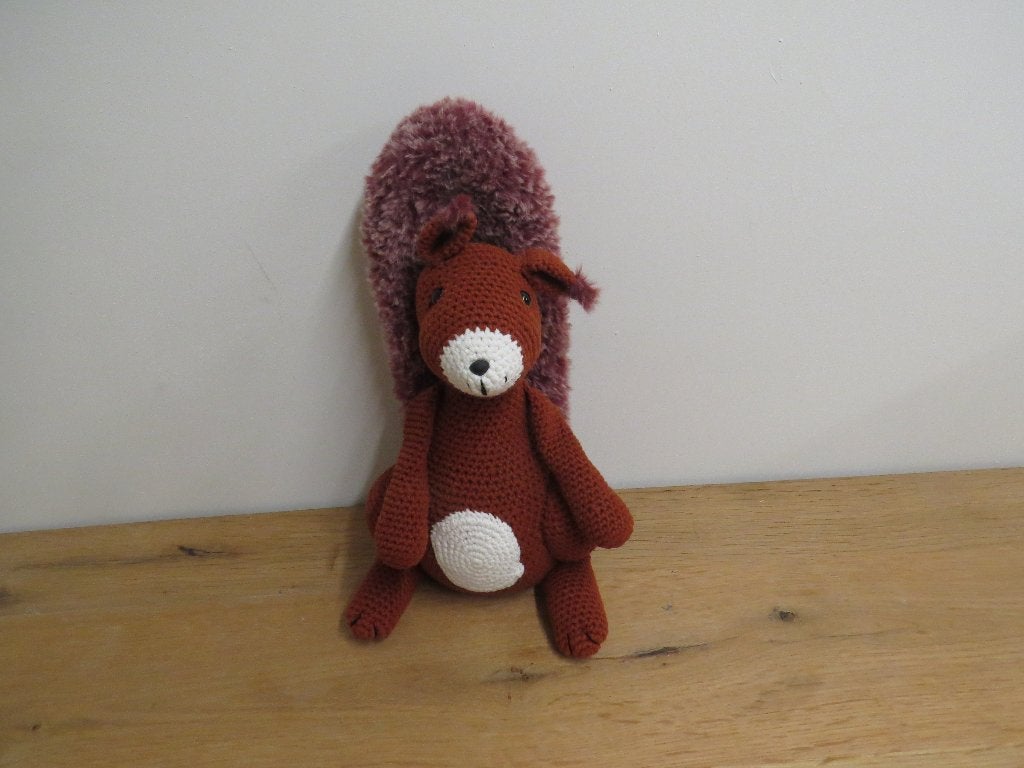 gehaakte knuffel eekhoorn, Ophalen of Verzenden, Nieuw, Overige typen, Handgemaakt