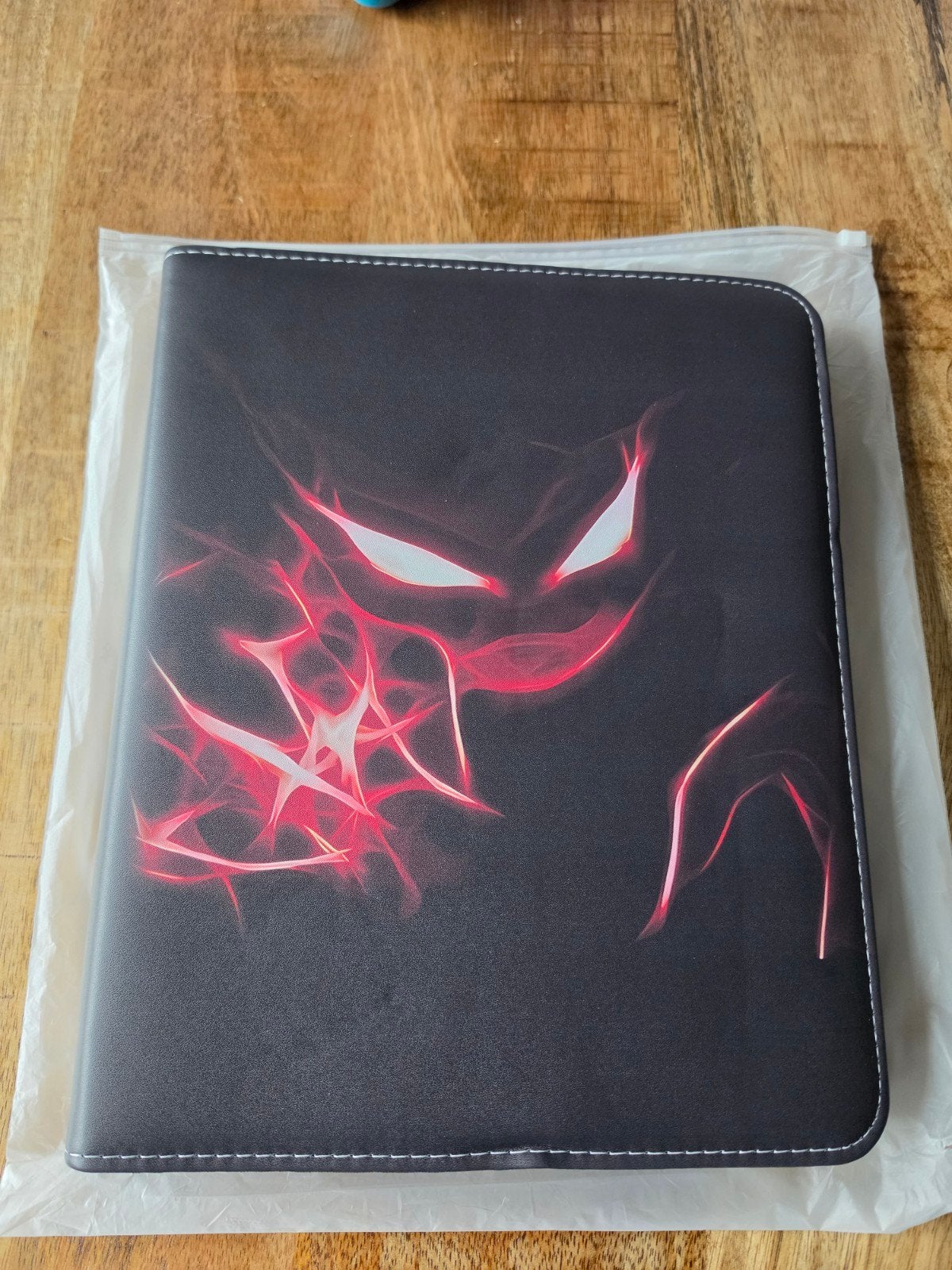 Pokémon Kaarten Binder -Zwart Rood  Gengar Design 9 pocket, Ophalen of Verzenden, Nieuw, Overige typen