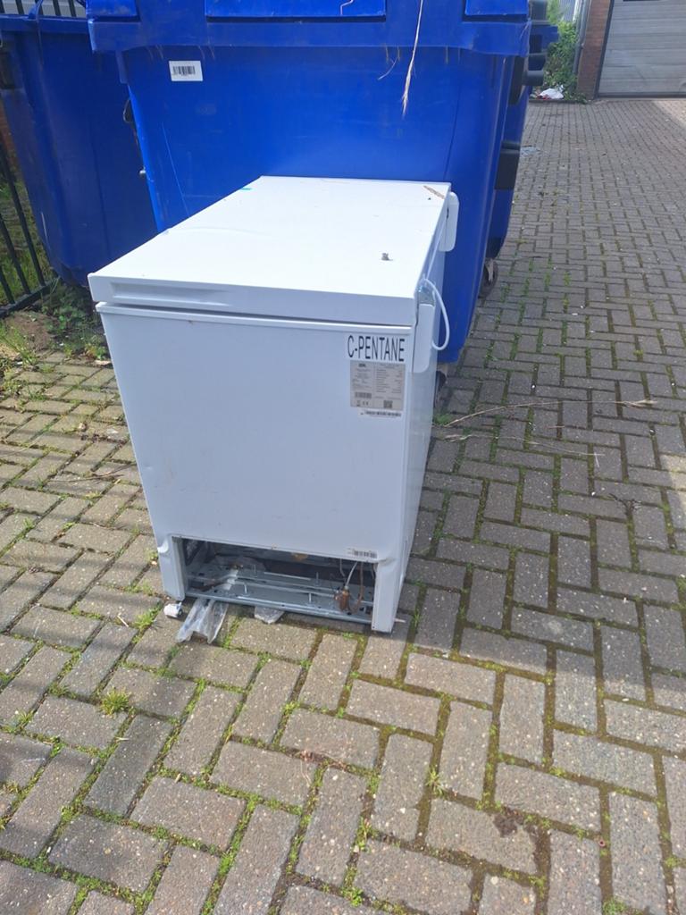 Gratis werkt niet witgoed oud ijzer, Ophalen, Zonder vriesvak, 200 liter of meer, 160 cm of meer