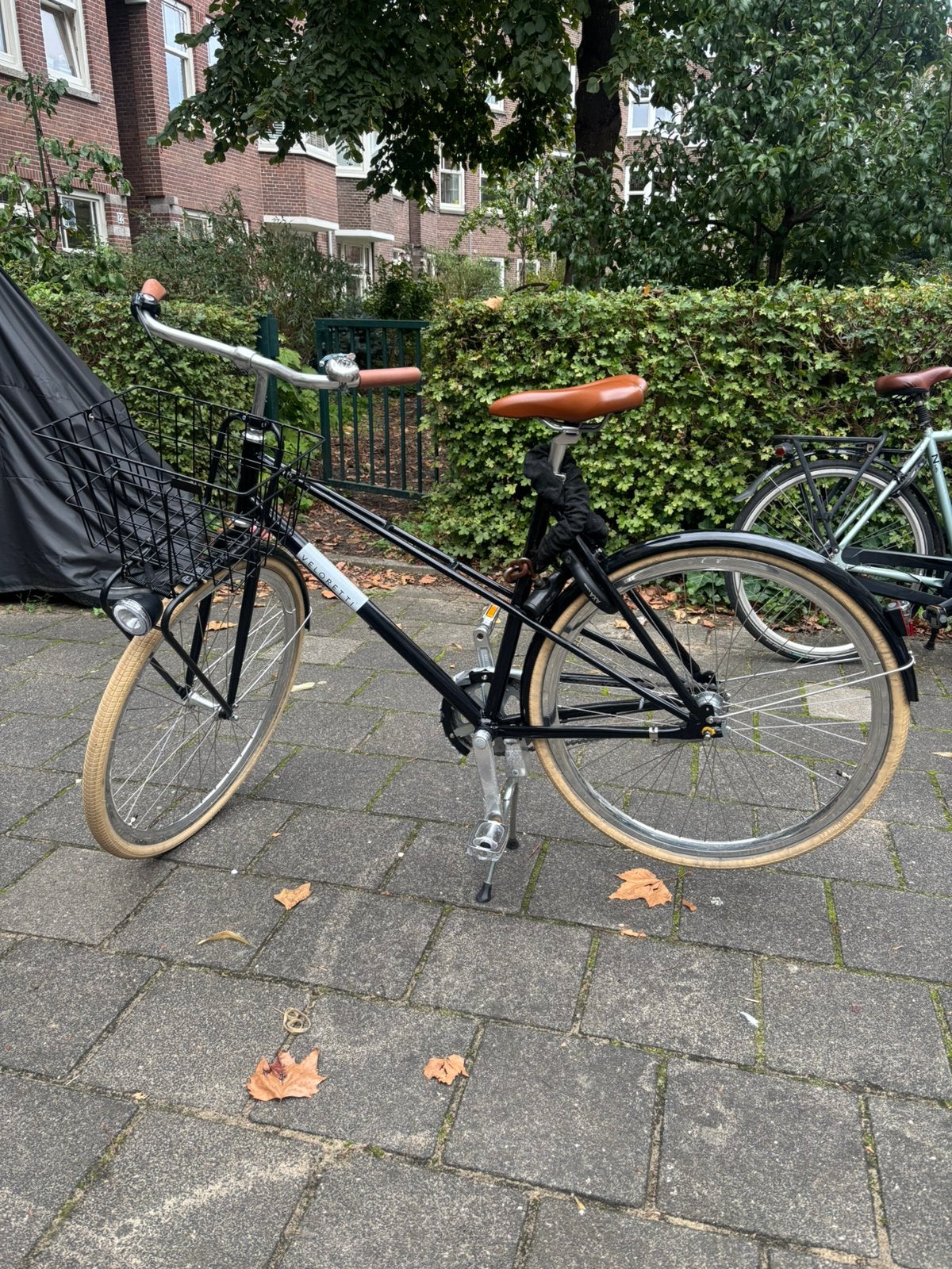 Veloretti jet black cafe racer (3 versnellingen, 55cm), 53 tot 56 cm, Ophalen, Zo goed als nieuw, Versnellingen
