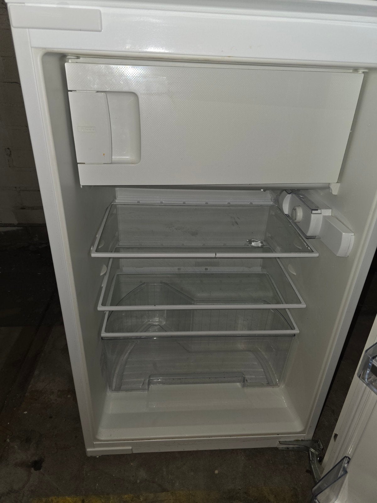 Inbouw koelkast met vriesvak Siemens, Gebruikt, 100 tot 150 liter, 45 tot 60 cm, Met vriesvak