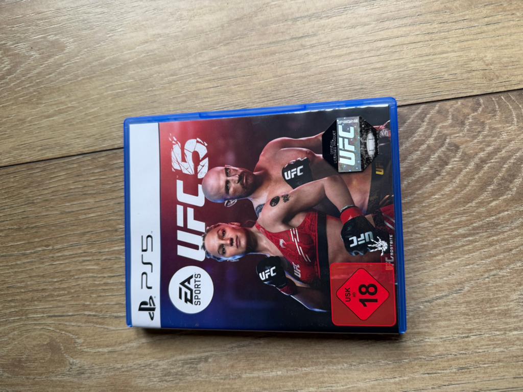 EA Sports UFC 5 ps-5, Ophalen of Verzenden, Zo goed als nieuw, Overige genres, Vanaf 18 jaar