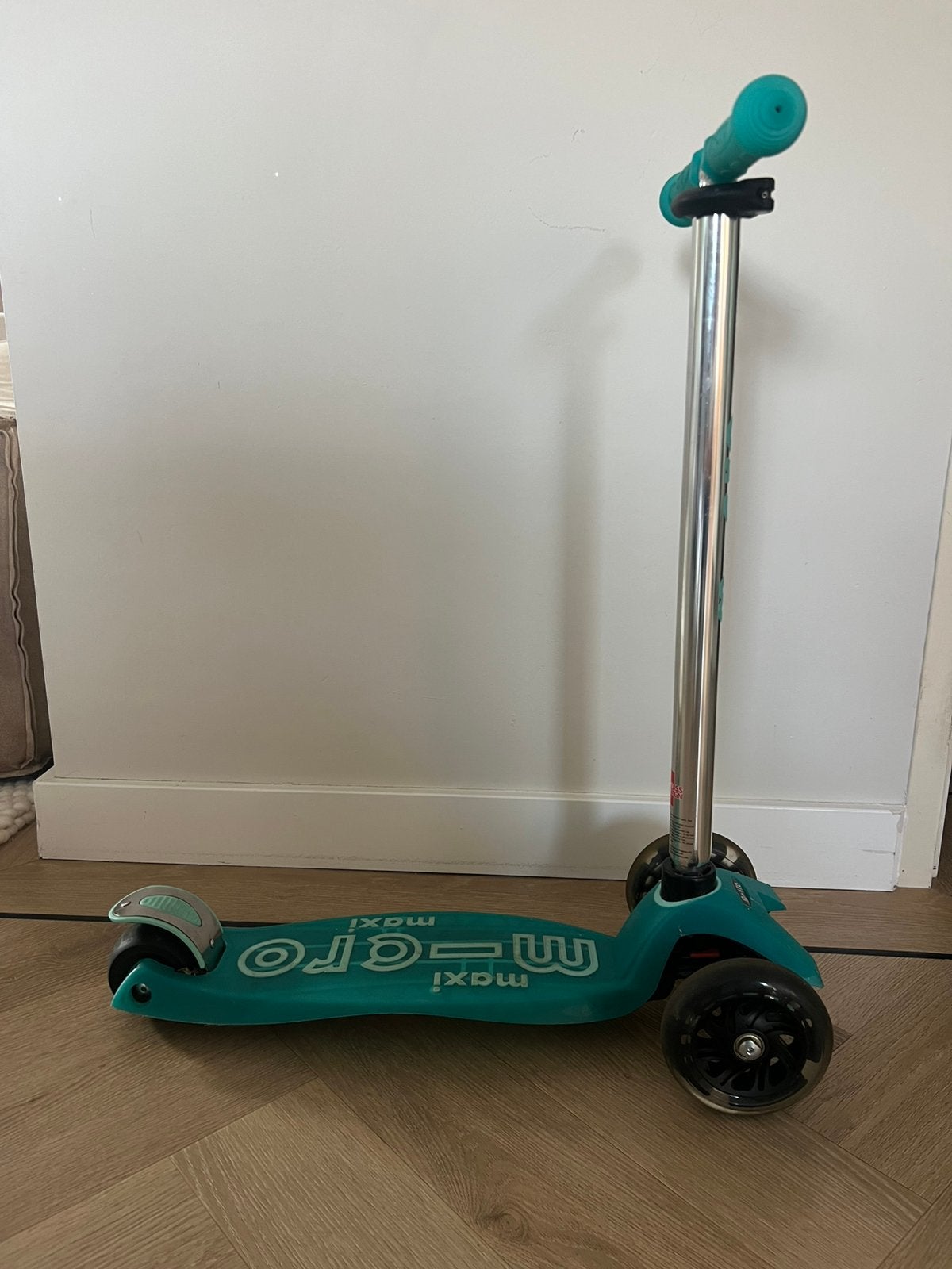 Maxi Micro step Deluxe Glow Plus LED - 3-wiel kinderstep, Ophalen of Verzenden, Zo goed als nieuw, Gewone step